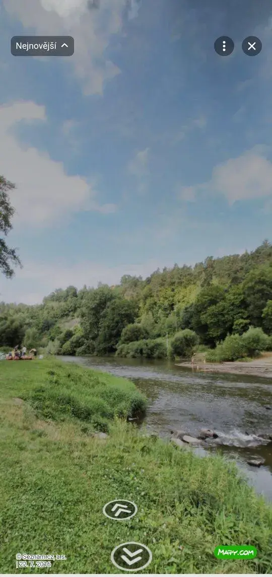 Pronajmu zahradu na Sázavě,i část lesní. Voda elekt.v místě.