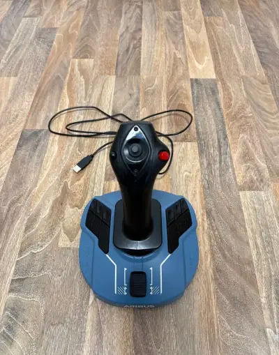 Thrustmaster TCA Sidestick Airbus Edition – jako nový