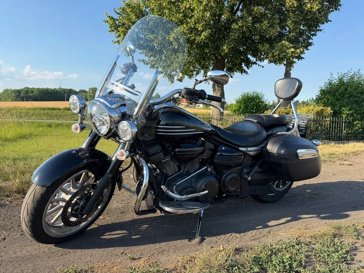 Yamaha XV 1900 Midnight star