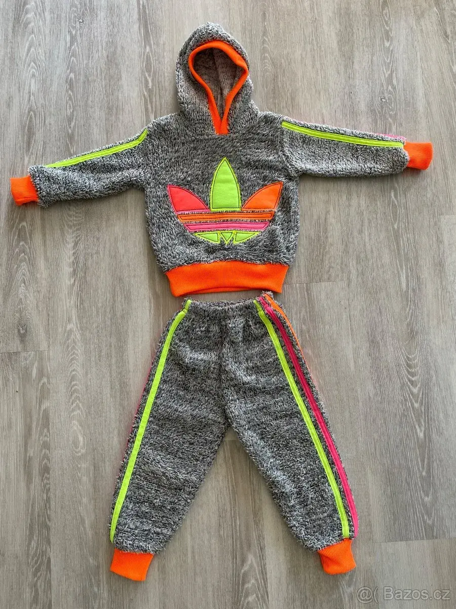 Tepláková souprava Adidas (2-4roky)