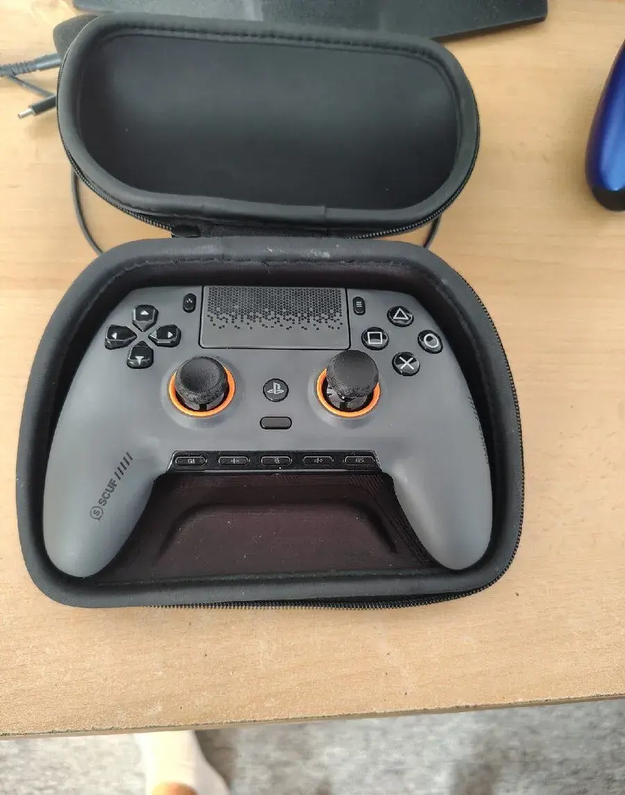SCUF - Omega Wireless Profesionální controller PC/PS5