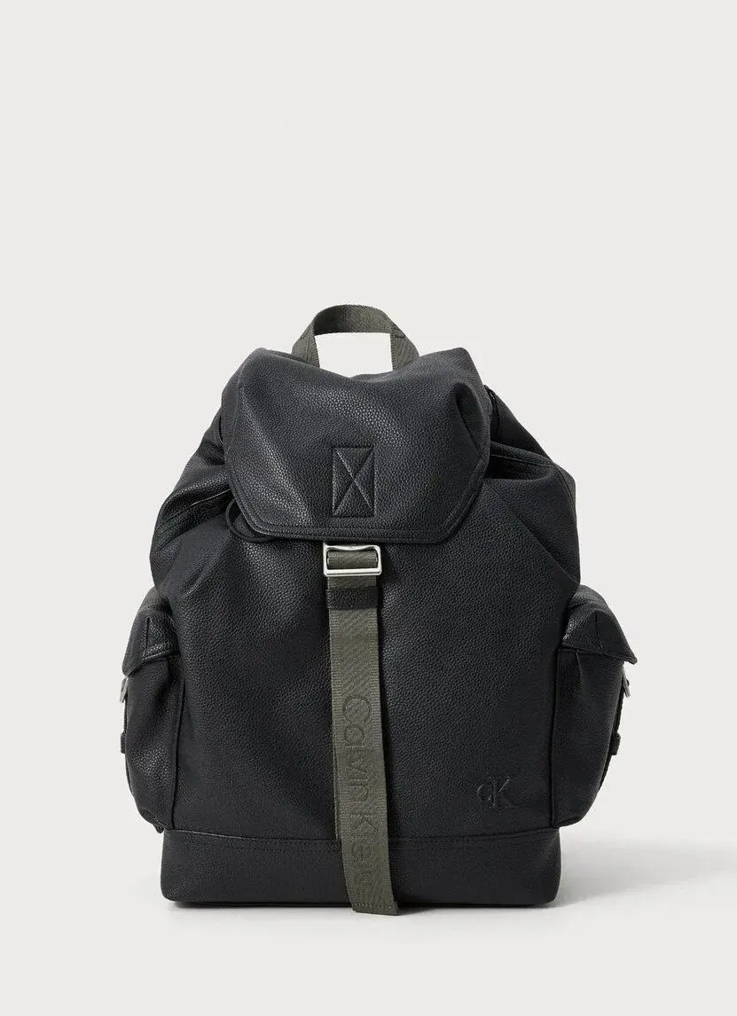 Calvin Klein Jeans INTERESTING FLAP - Batoh - black