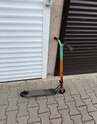 Freestyle koloběžka Versatyl Bloody Mary V2 Orange Blue