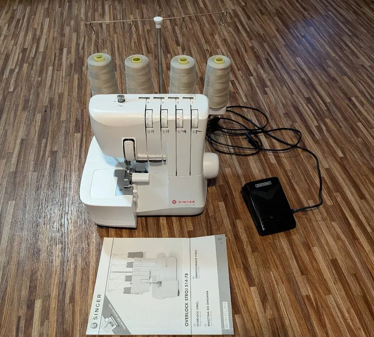 Overlock Singer S14-78