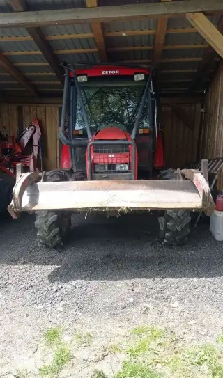 UKt Zetor 7441