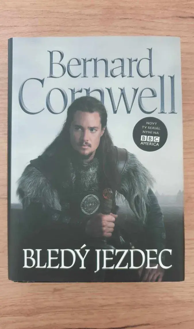 Bernard Cornwell - Bledý jezdec