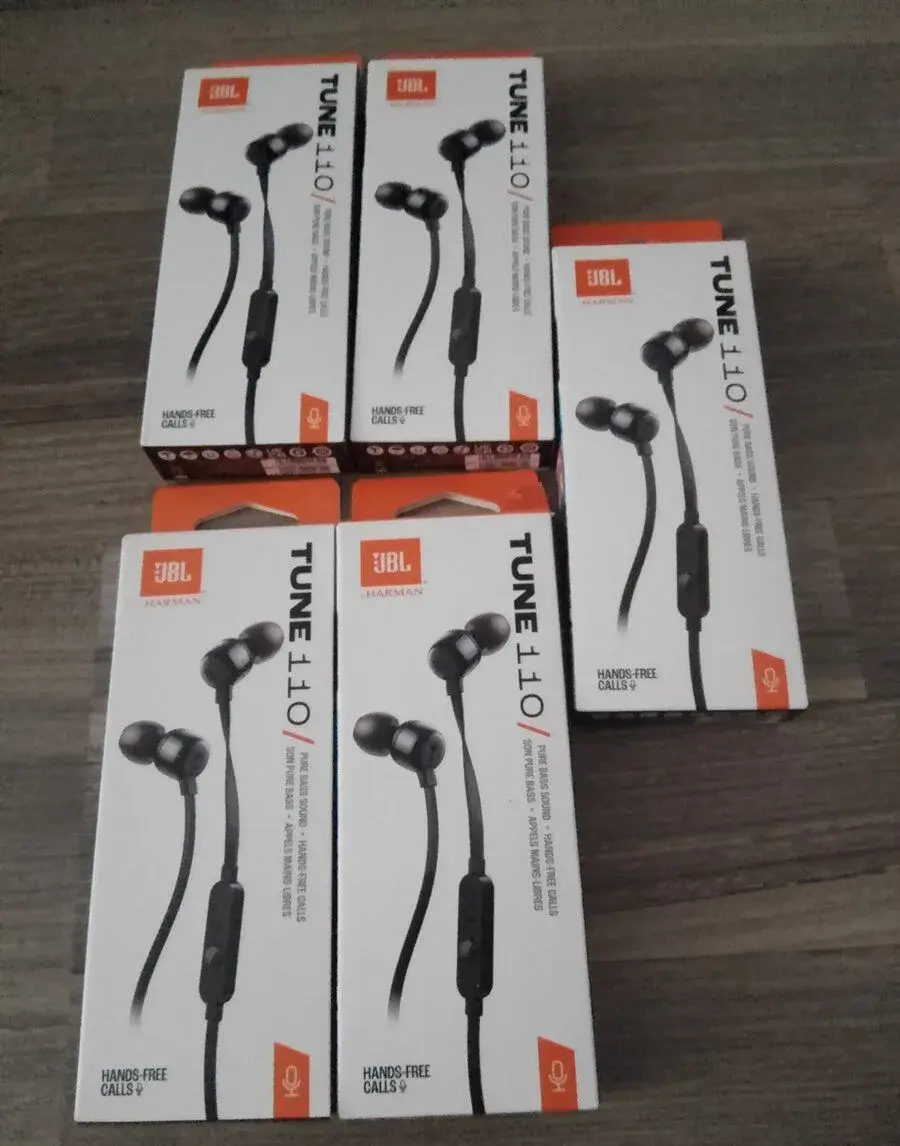 Sluchátka do uší JBL Tune 110, černé