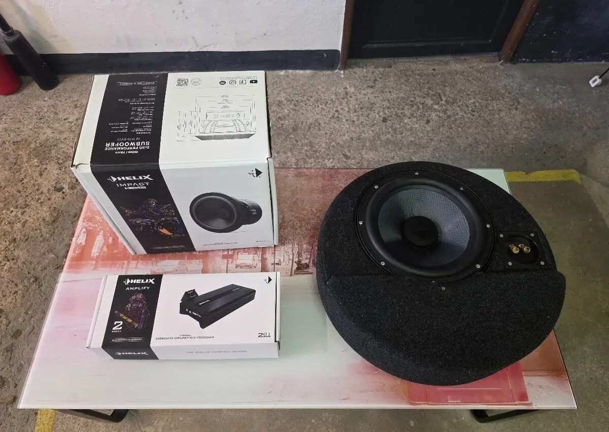 Subwoofer se zesilovačem - komplet