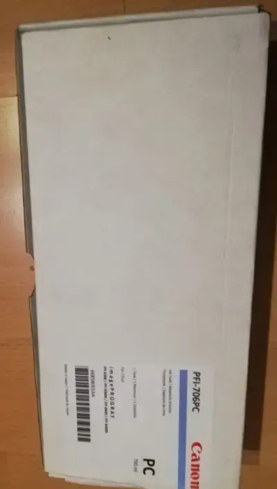 Canon originální cartridge PFI-706 PC