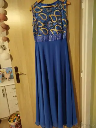 Šaty 👗
