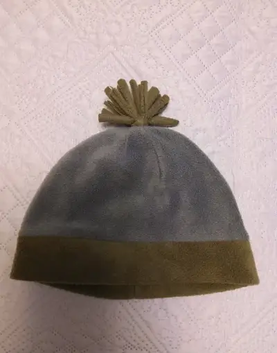 Chlapecká zimní čepice, vel. 10-12 roků.