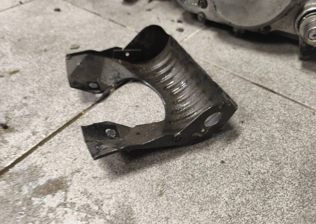 Simson SR50 plíšek pod tachometrem