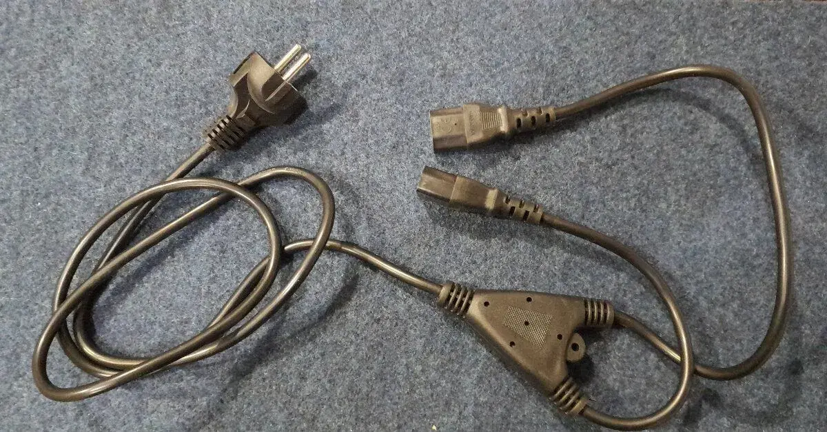 Napájecí kabel 230V dvojitý
