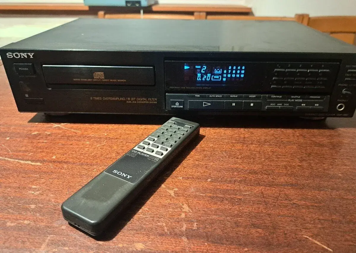 CD přehrávač SONY CDP-590