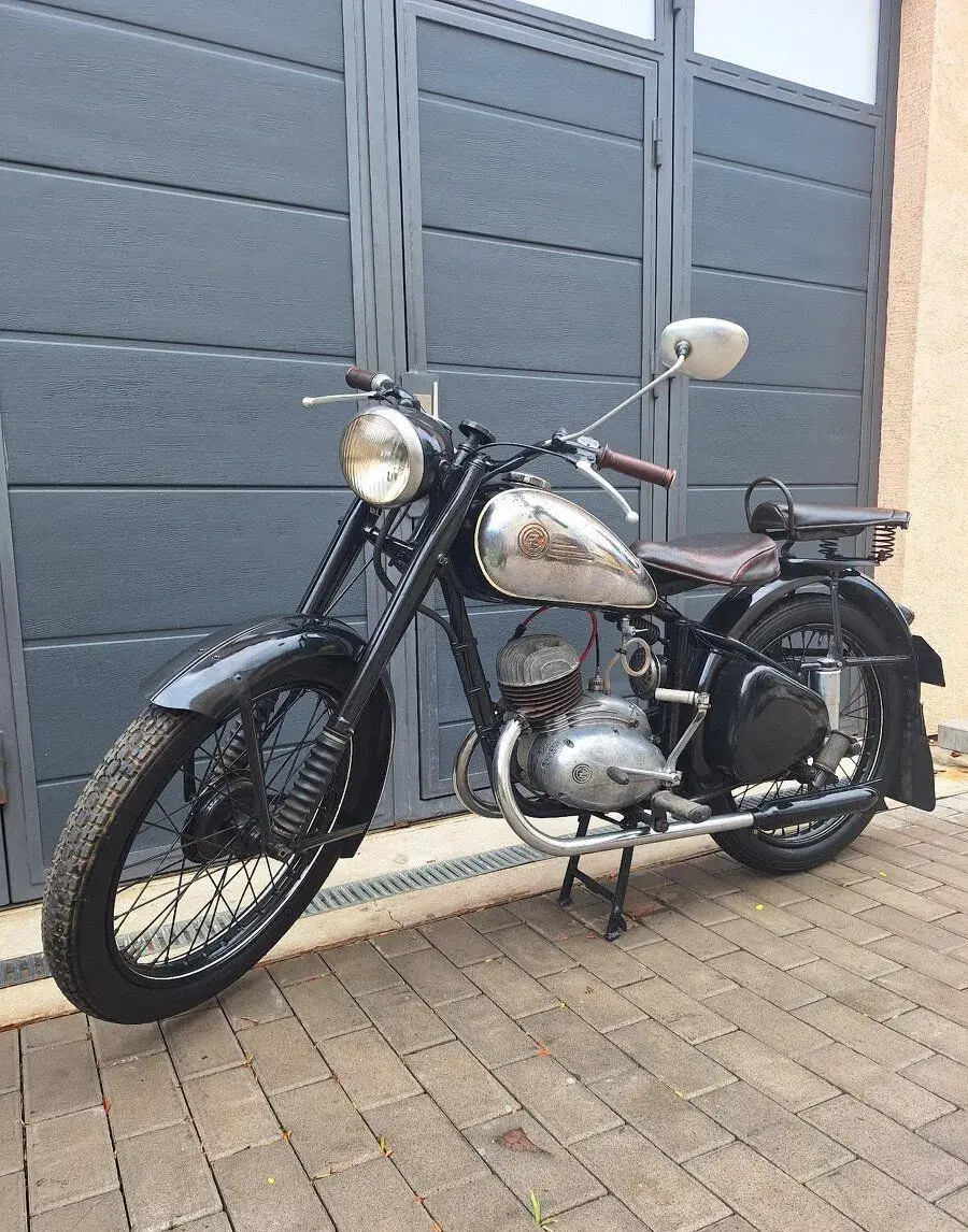 ČZ 125 C rv. 1952 Patinovka s originálním TP