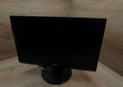 LCD monitor Acer P195HQL