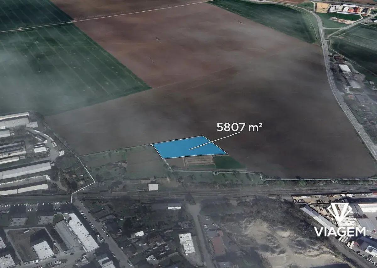 Stavební - komerční 5 807 m², Podíl 6 % o výměře 363 m²