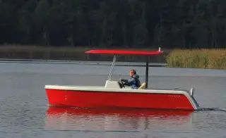 Výletní elektro motorvý člun, loď F 20 pro 12 osob