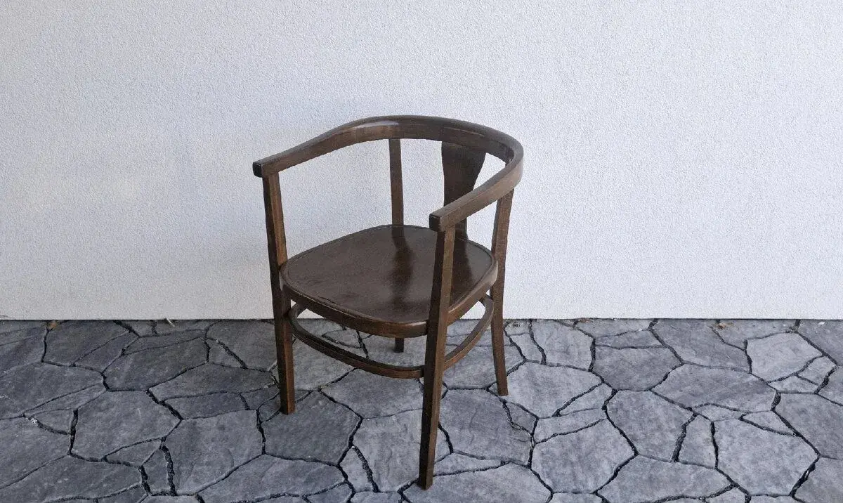 Celodřevěné křeslo THONET