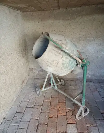 Za odvoz stavební míchačka