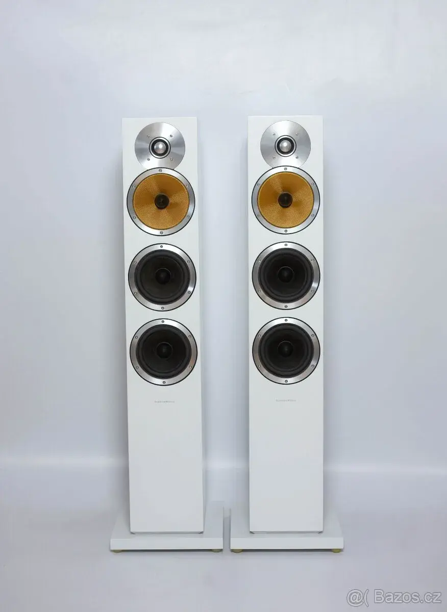 Bowers and Wilkins CM8