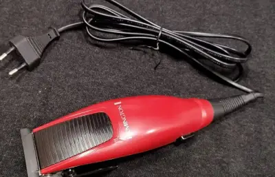 Zastřihovač vlasů Remington Apprentice HC5018 – Jako nový