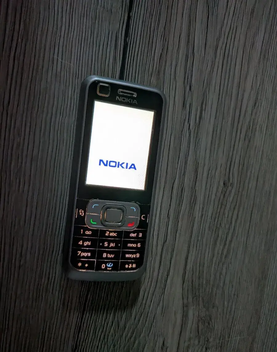 Nokia 6120 Classic - skvělá klasika se Symbianem