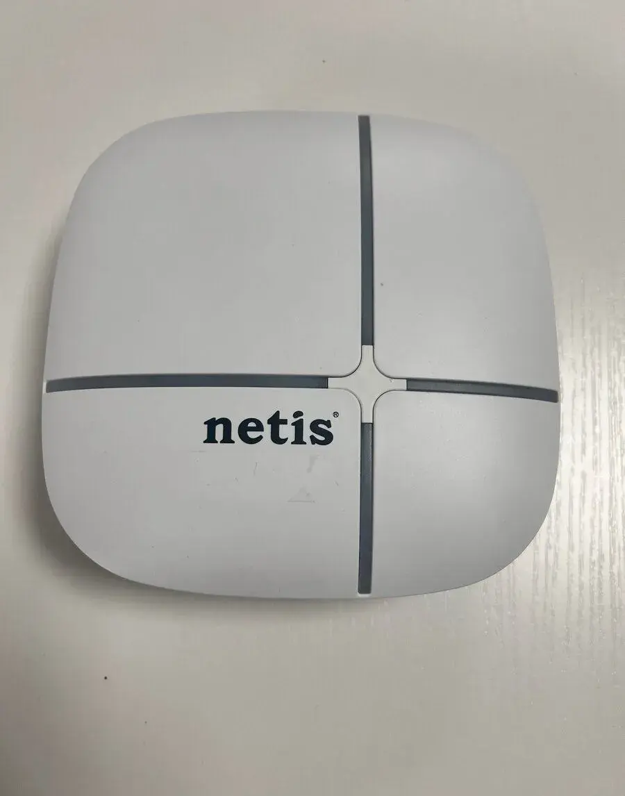 NETIS WF2520P AP přístupový bod s montáží na strop