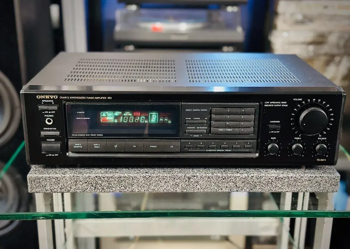 Onkyo TX-9011 (r.1995) dobře hrající stereo receiver