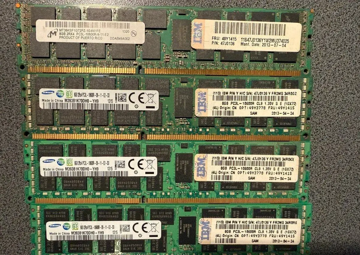 Server RAM IBM 8GB DDR3 ECC RDIMM – 4 ks
