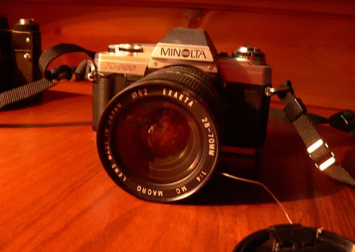 Minolta x-300