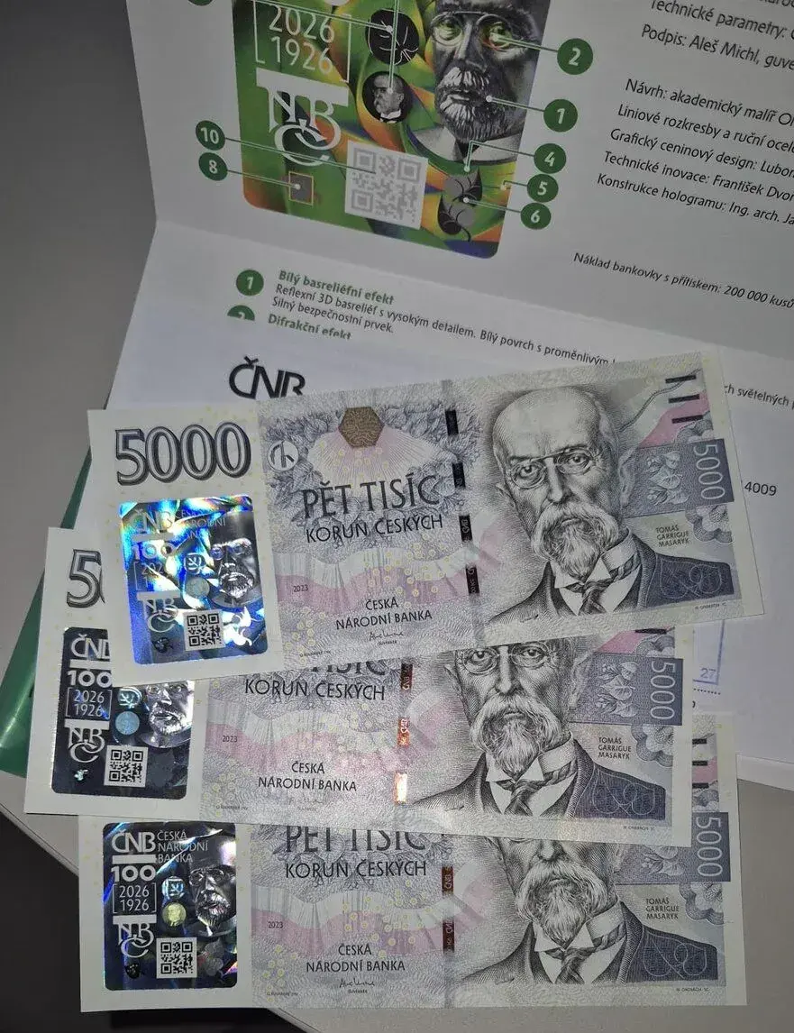 Výroční 5000 Kč ČNB 2026 – 3ks, čísla pod 1000 (UNC)