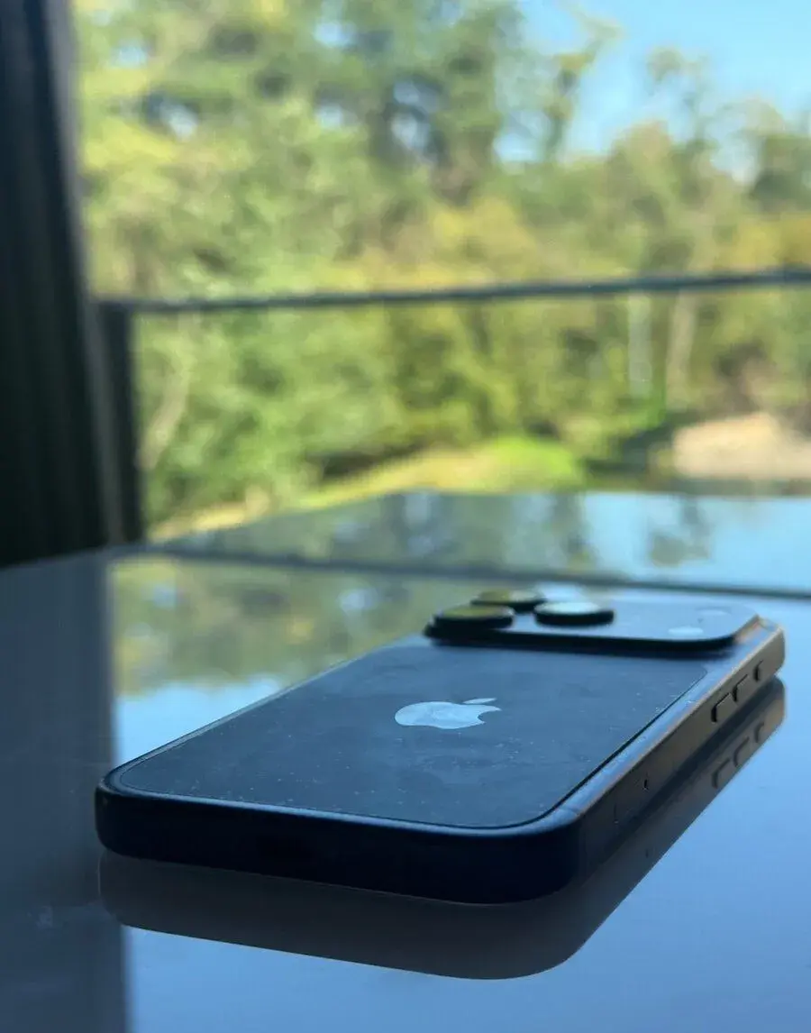 iPhone 17 Pro 512 GB modrá, baterie 100 %, záruka do 2027