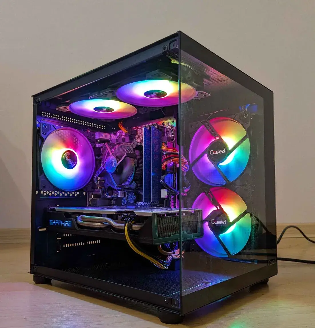 Herní PC i5, RX 570, 16GB RAM, 256G SSD, 500G HDD + MONITOR