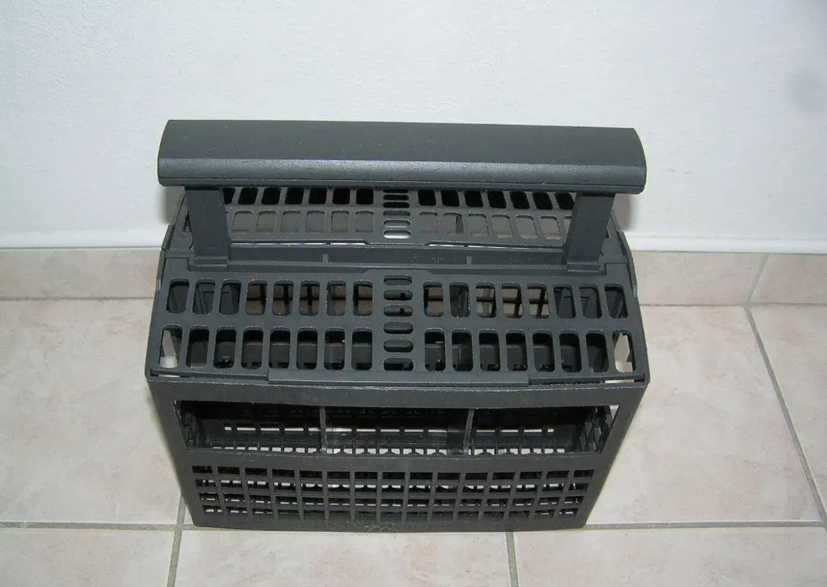 Košík na příbory do myčky
