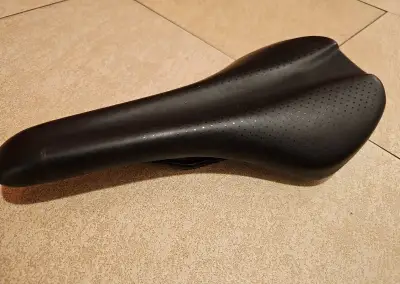 Sedlo Trek Bontrager Arvada