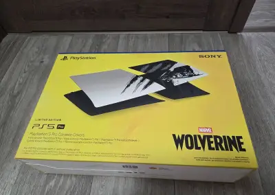 PlayStation 5 Pro Console Cover - Marvels Wolverine: Adamant