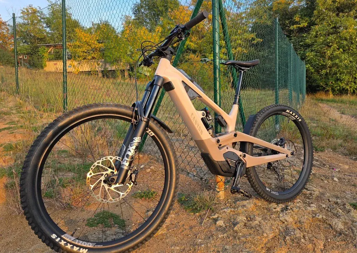 Canyon Torque ON CF 8, nová baterie, stav