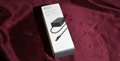 Síťový adaptér Microsoft Surface 1798, 102W