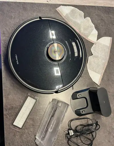 Robotický vysavač S6 Max V - černá