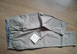 Pánské kalhoty with stretch, pas 90 cm. Délka 103 cm. Pěkné