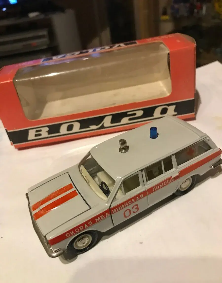 volga kombi medici cccp 1/43