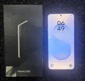Samsung S25 12/128GB, stav nového, krabice.