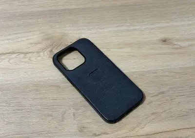 Peak Design Everyday Case pro iPhone 15 Pro