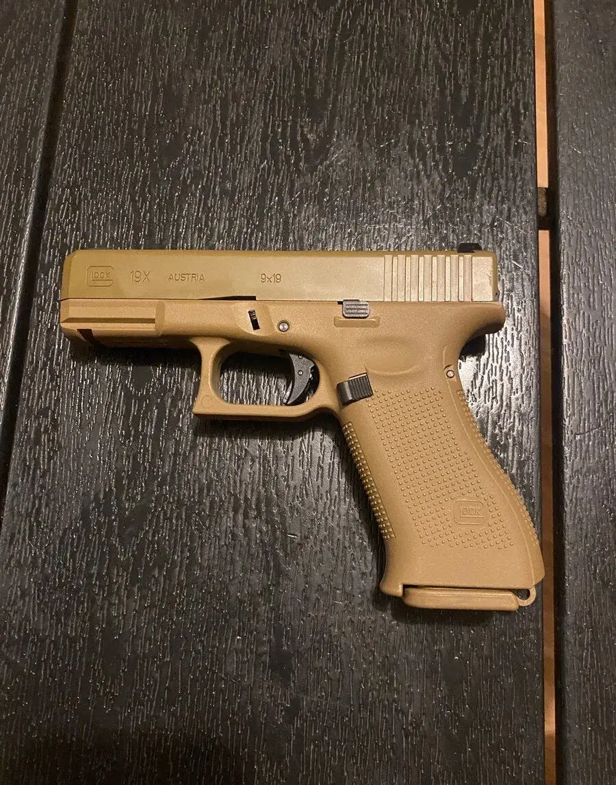 Airsoft glock 19X + kydexové pouzdro