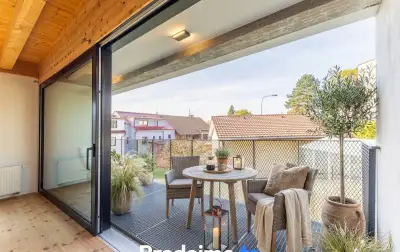 Prodej rodinného domu 4+kk, 150 m2 - Třeboradická, Kobylisy,