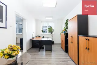 Podkrovní jednotka 88 m² v centru Ostravy – pro vlastní bydl