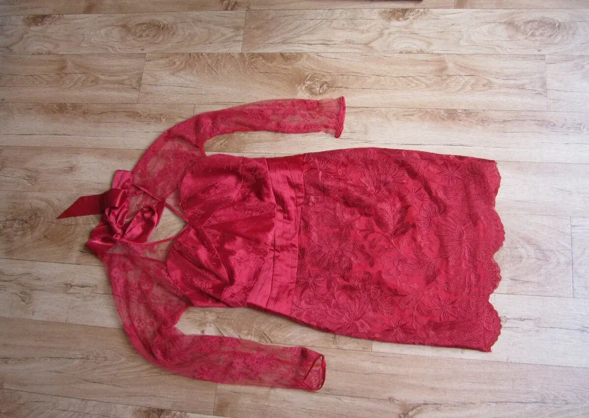 krajkové šaty Karen Millen, S/36, výborný stav