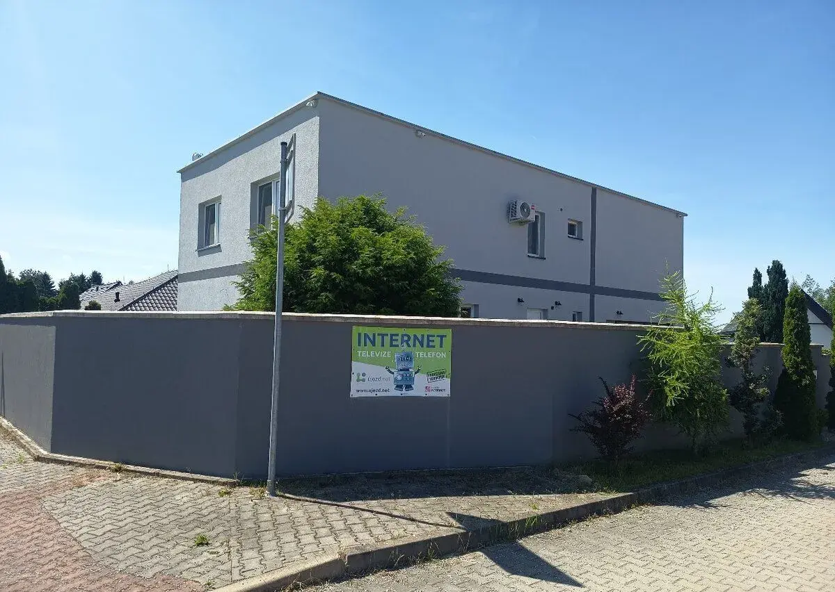 Prodej rodinného domu 180m2 na pozemku 527m2 Strašín-Říčany