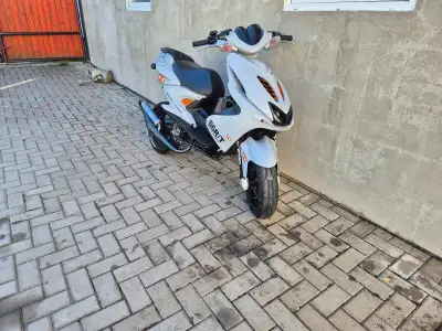 Yamaha aerox 50ccm (70cc) Top Stav